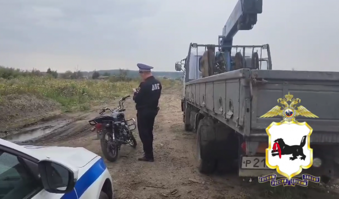 В Тулуне полицейские задержали несовершеннолетнего, возвращающегося со школьной линейки на мотоцикле