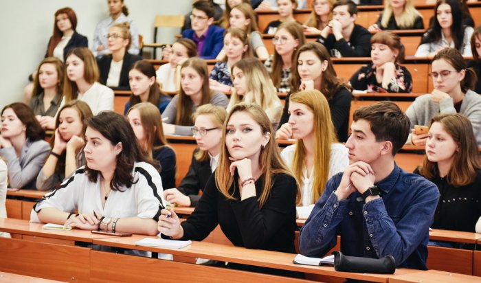 Более 15,5 тысяч человек поступили в университеты Иркутской области в этом году