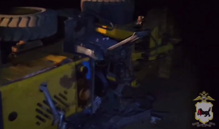 В Осинском районе погиб водитель тракторного погрузчика