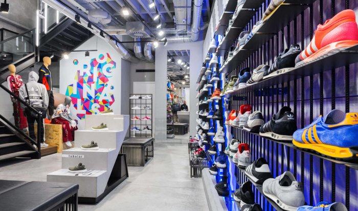 Весной 2024 года в России могут открыться магазины Adidas с новым названием
