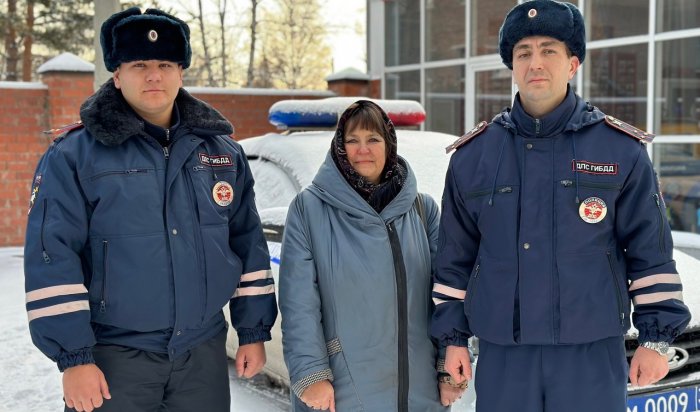 Полицейские спасли иркутянку, доставив её в  медицинское учреждение