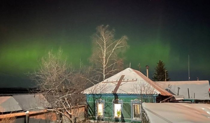 Полярное сияние увидели жители севера Иркутской области