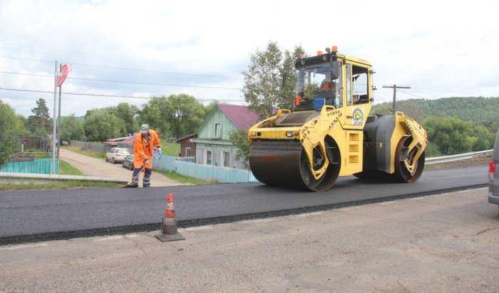 5,6 км дорог отремонтировали в этом году в селах Иркутской области
