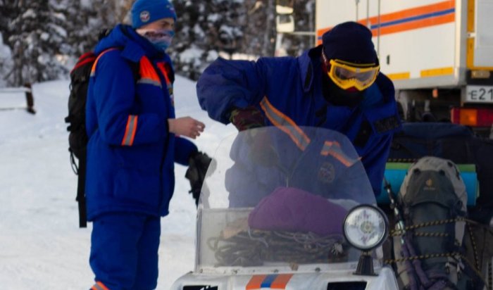 В Казачинско-Ленском районе сын, спасая отца после пожара в зимовье, обморозил ноги