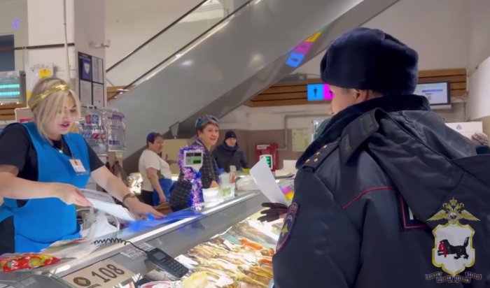 Полицейские проводят рейды по проверке икры в Иркутске