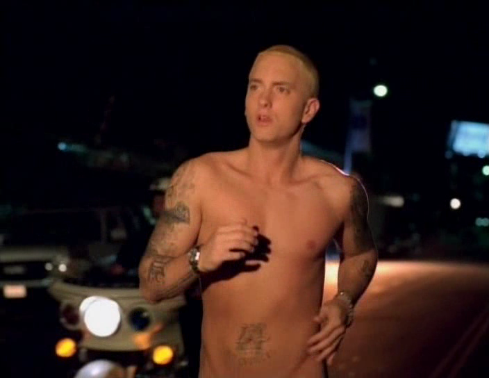 Смотри на WEACOM.RU "Eminem - Just Lose It" .