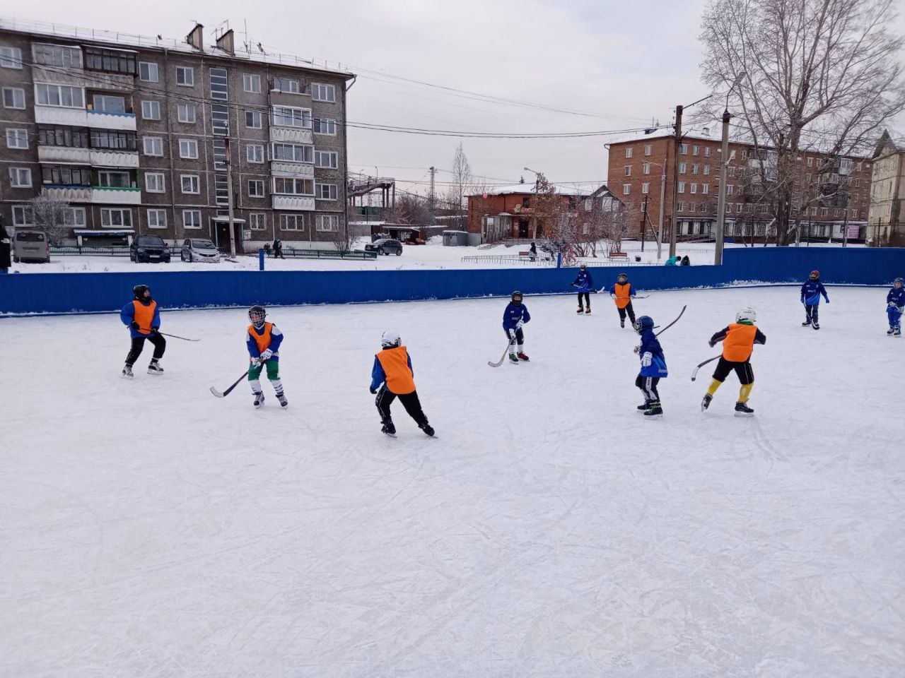 Спортивная игра с мячом 9
