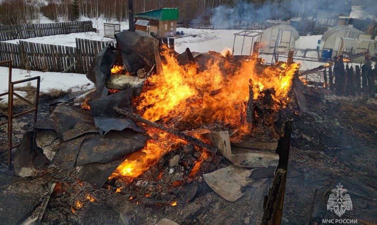 За прошедшие сутки на пожарах в Приангарье погибли два человека -  Происшествия - WEACOM.RU