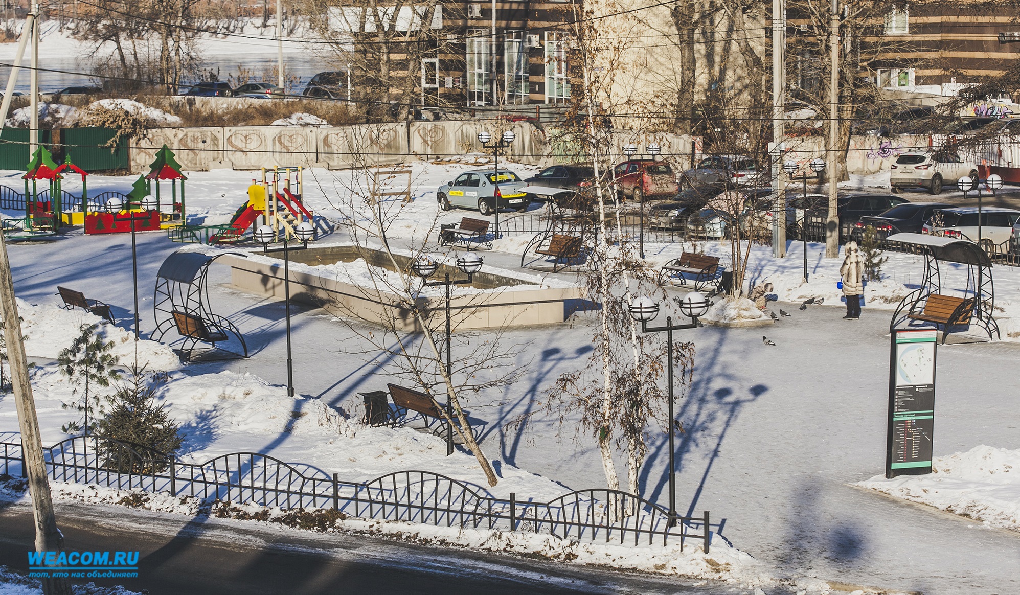 Двор иркутск. Иркутск дворы. Городская среда Иркутск. Двор Правобережный район. Дворы домов Иркутск.