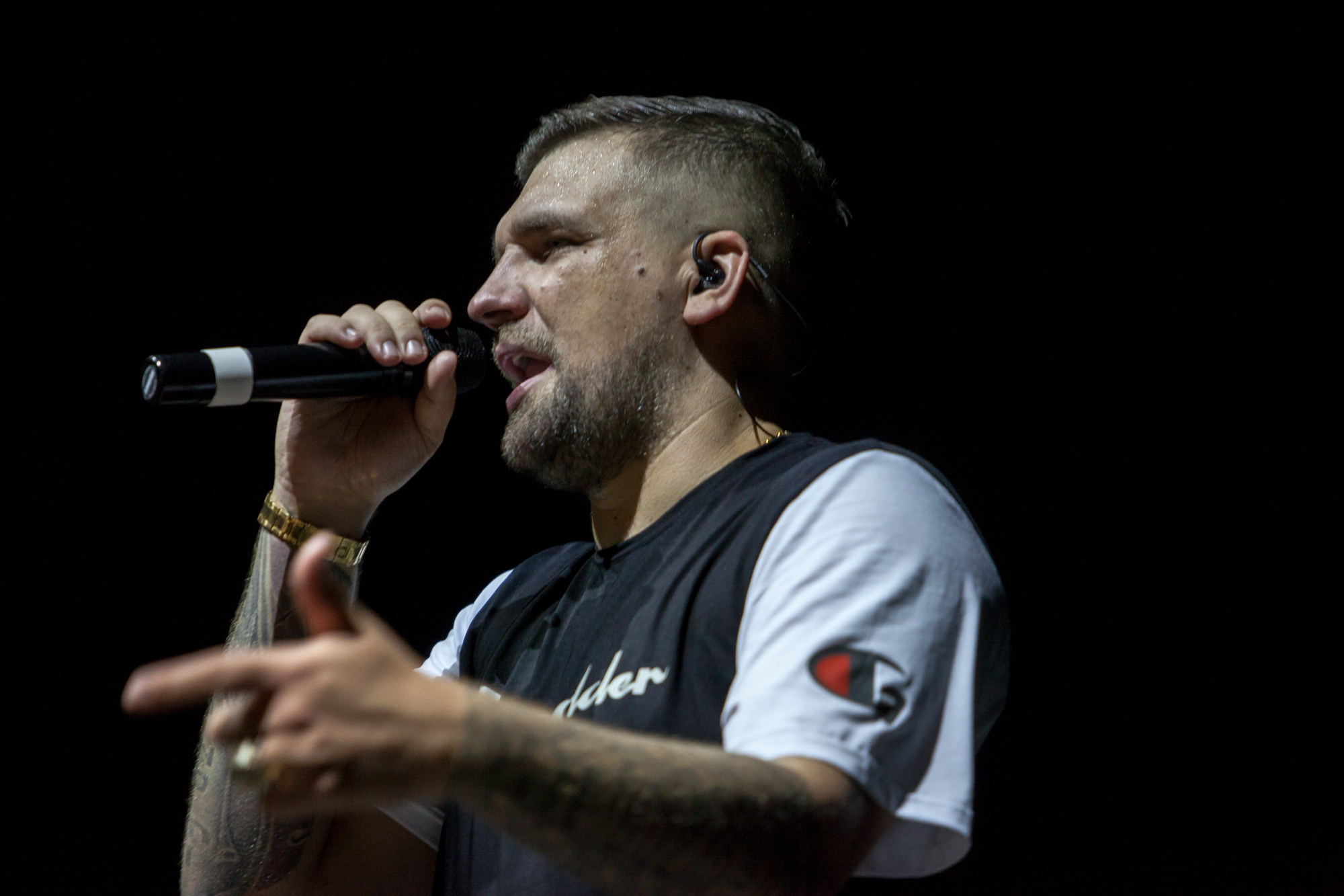 Кто ходит в гости по утрам тот поступает мудро. Группа тотал фото. Опять выступал. The doors концерт. Грег гонсалес cigarettes.