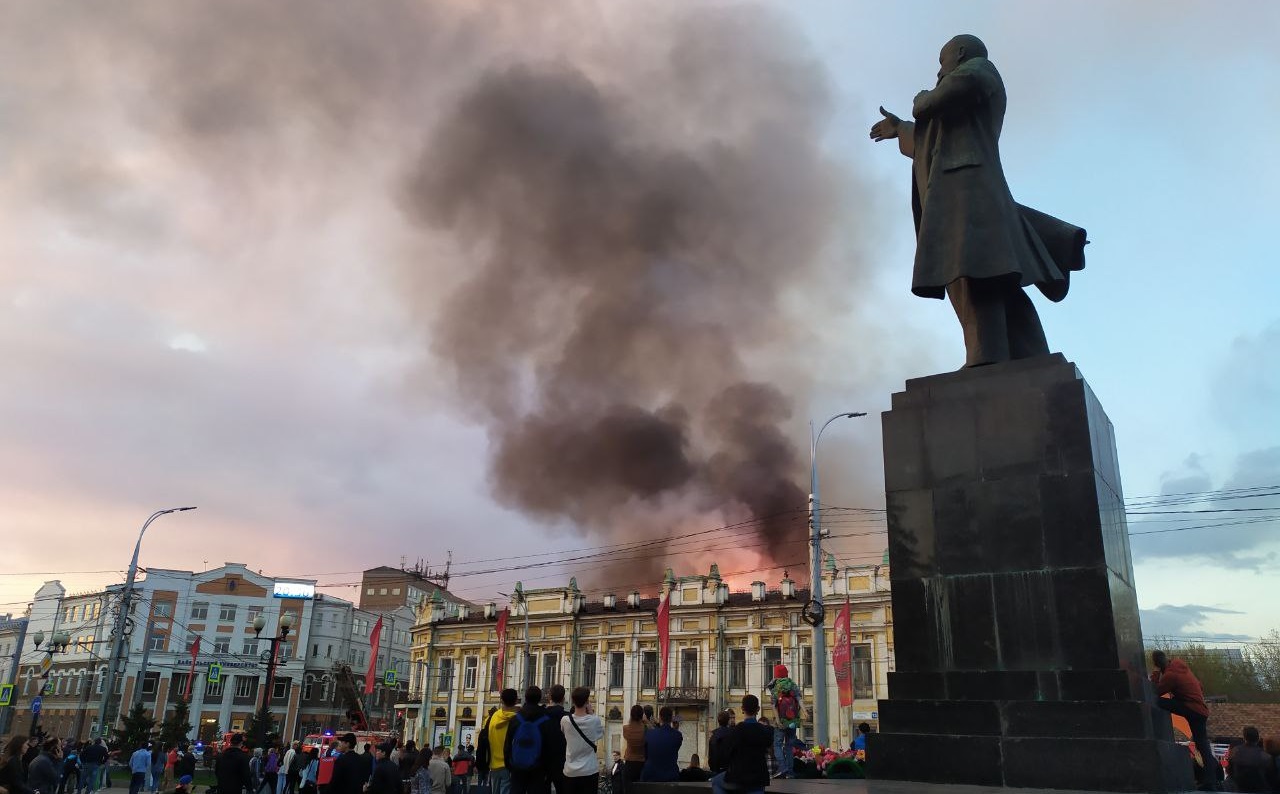 Крупный пожар произошел в центре Иркутска (Фото+Видео) - Происшествия -  WEACOM.RU