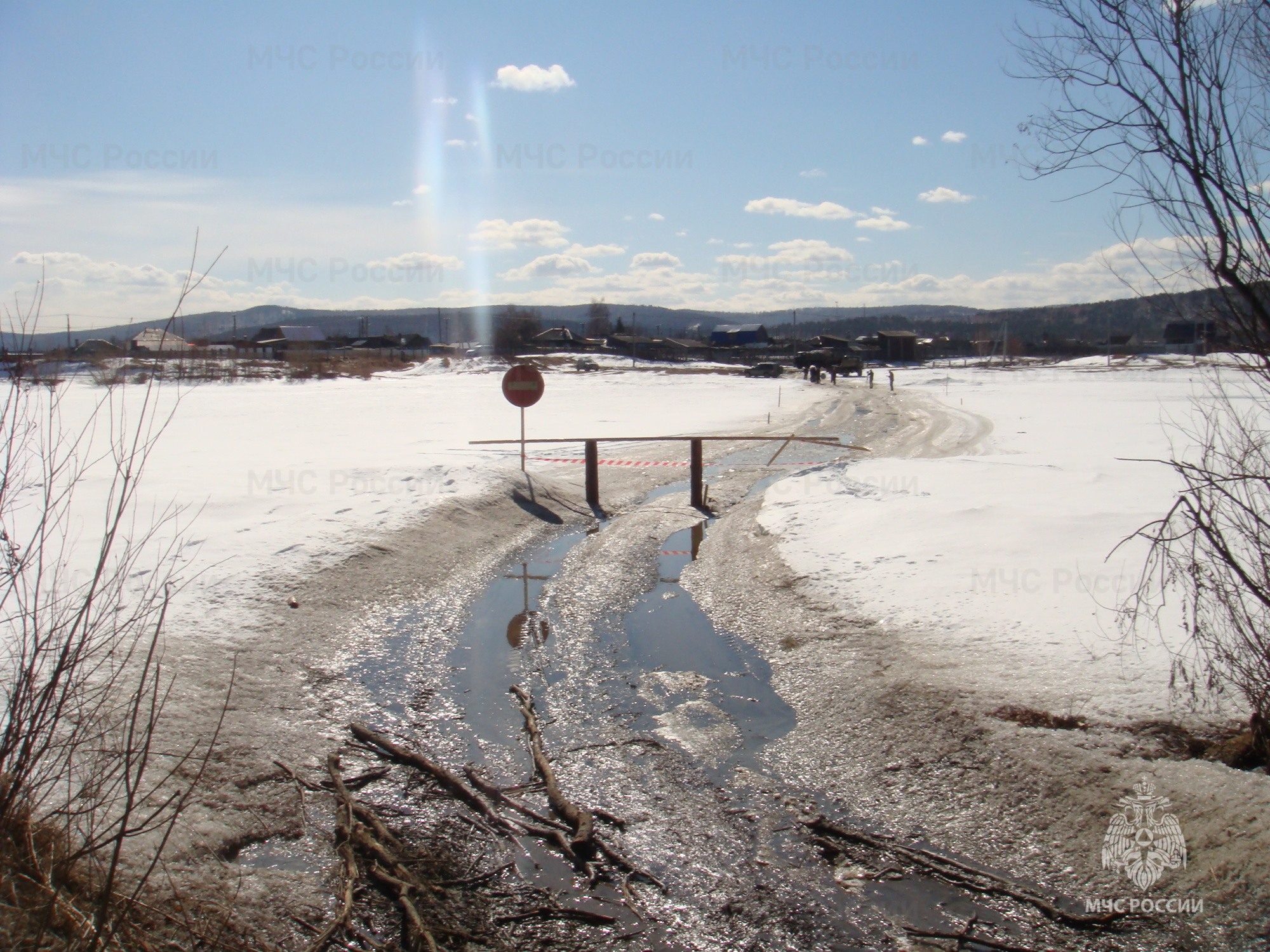 16 ледовых переправ действуют в Приангарье - Транспорт - WEACOM.RU