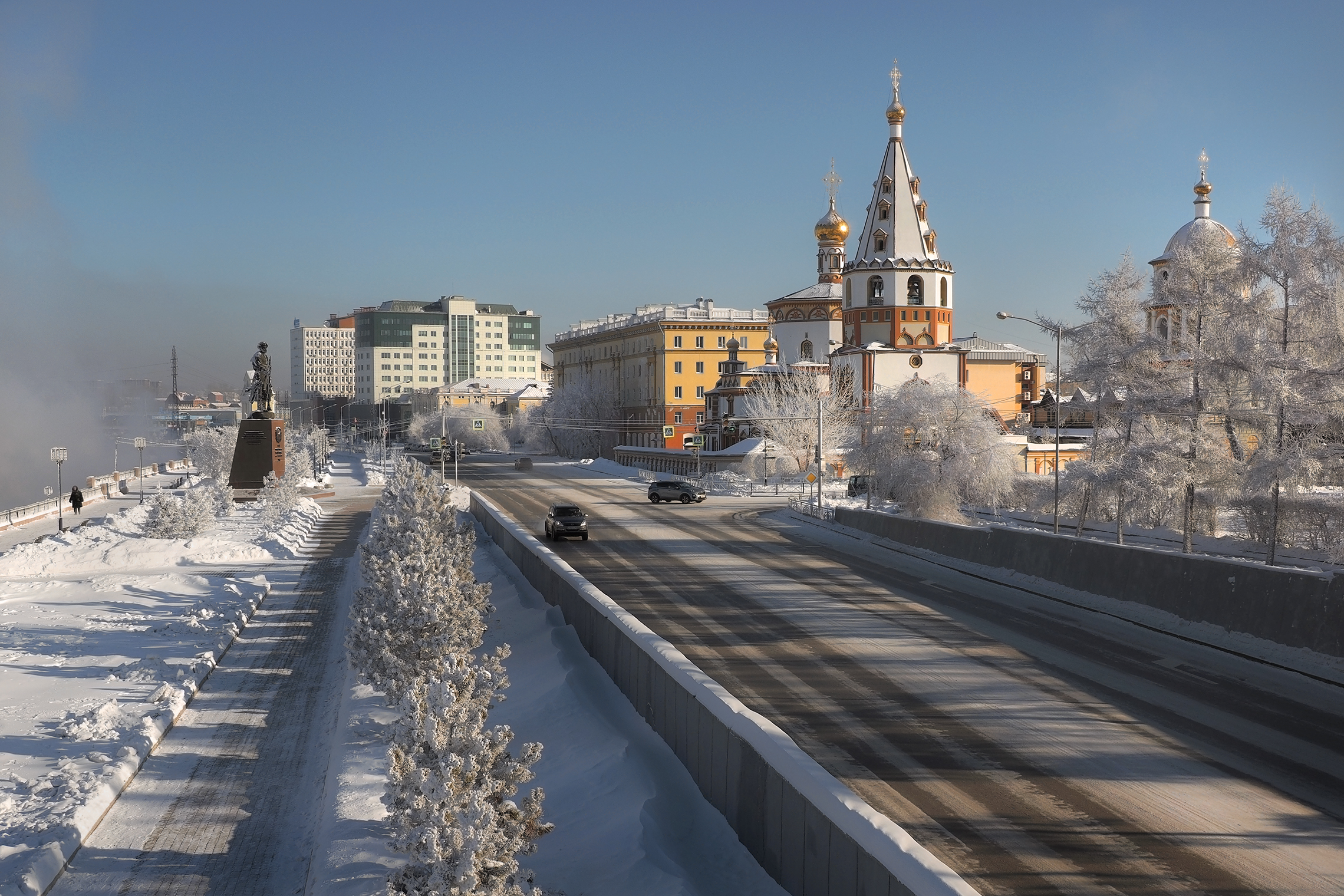 Какая завтра в иркутске. Иркутск зимой. Город зима Иркутская область. Теплая зима в Иркутске. Платина зимой в Иркутск.